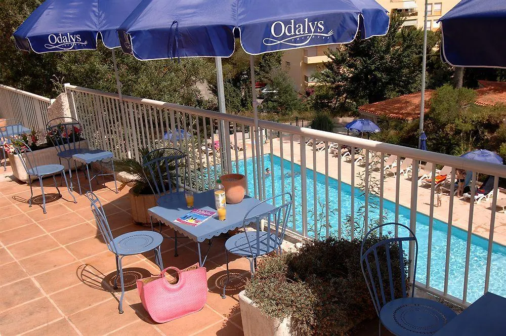 *** アパートホテル Odalys Residence Les MimosasSaint-Raphaël フランス