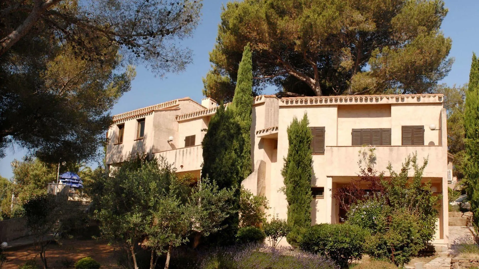 Odalys Residence Les MimosasSaint-Raphaël アパートホテル